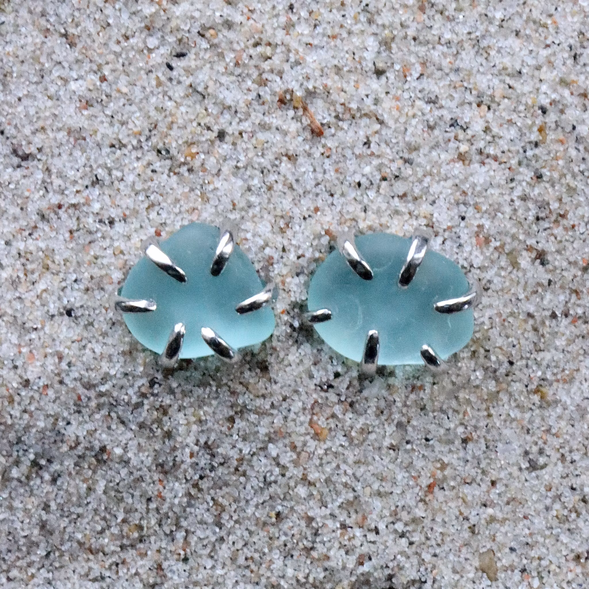 Hopeful Blue stiftörhängen