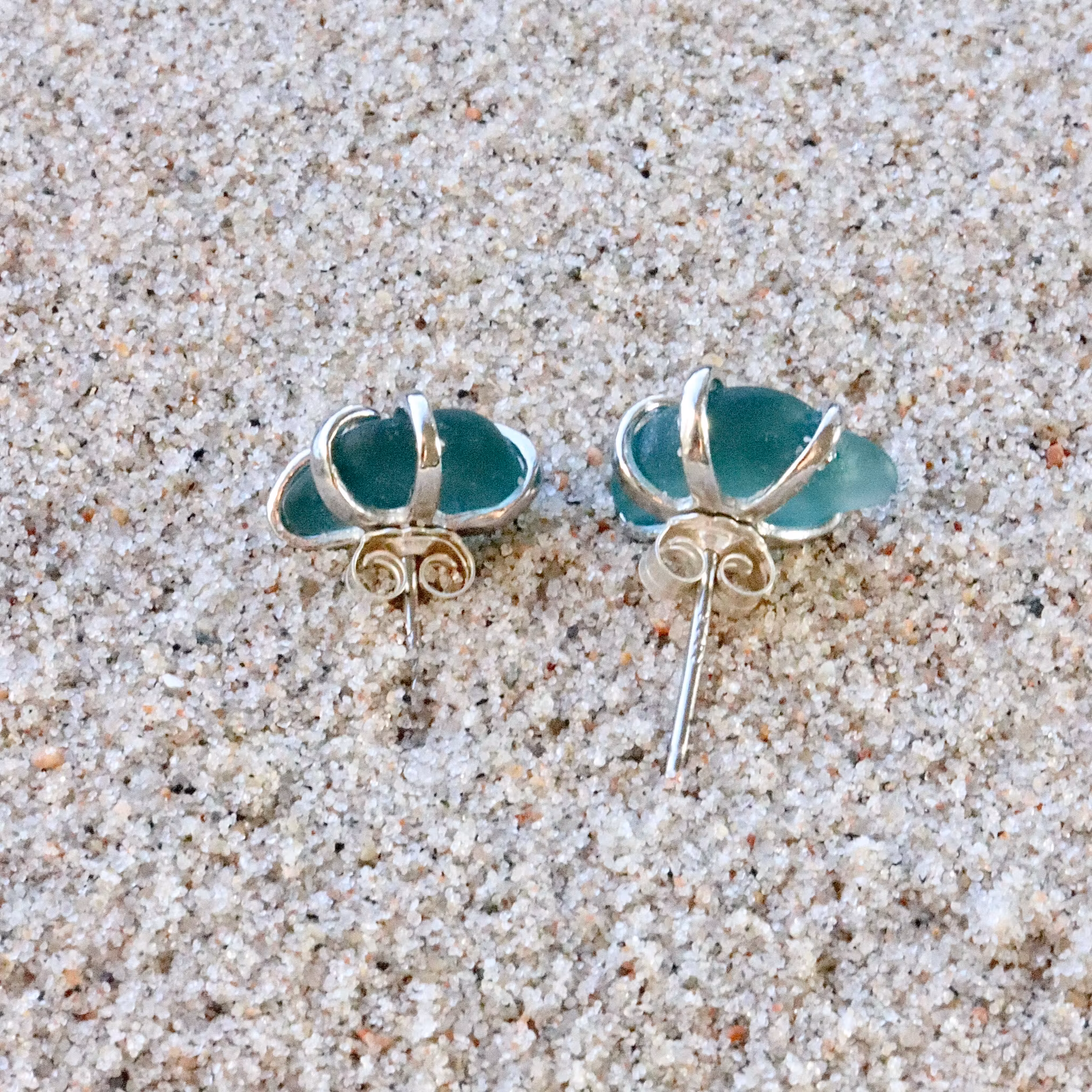 Oceanblue Eyes stiftörhängen