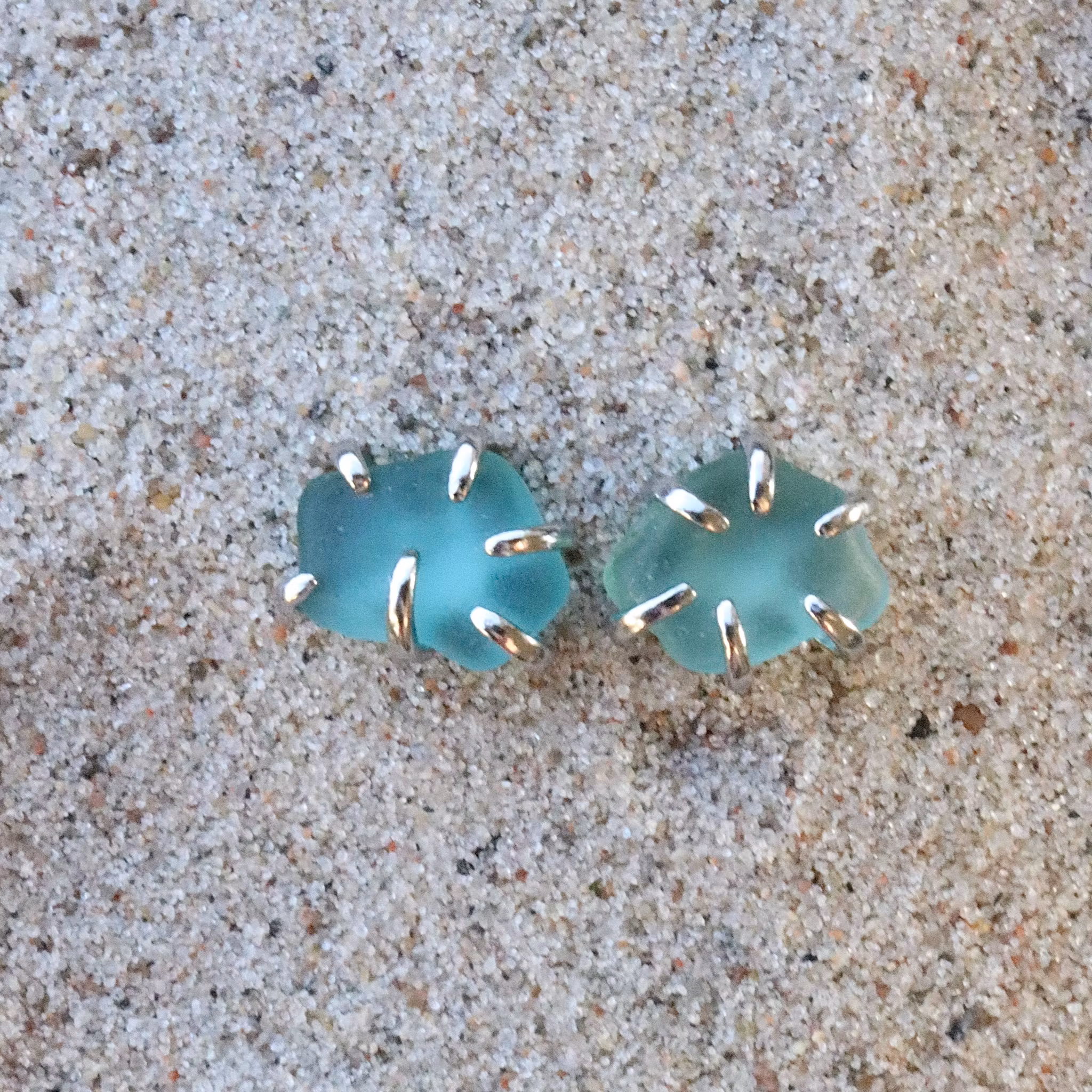 Lovely Shades Of Blue stiftörhängen