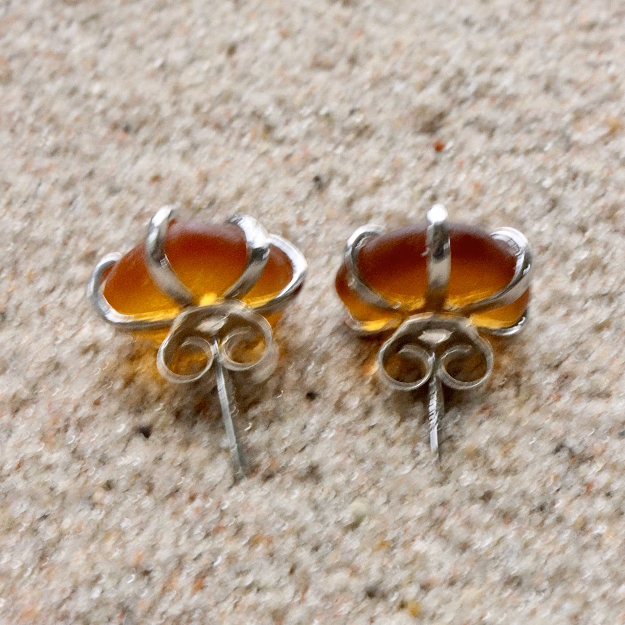 Warm stiftörhängen