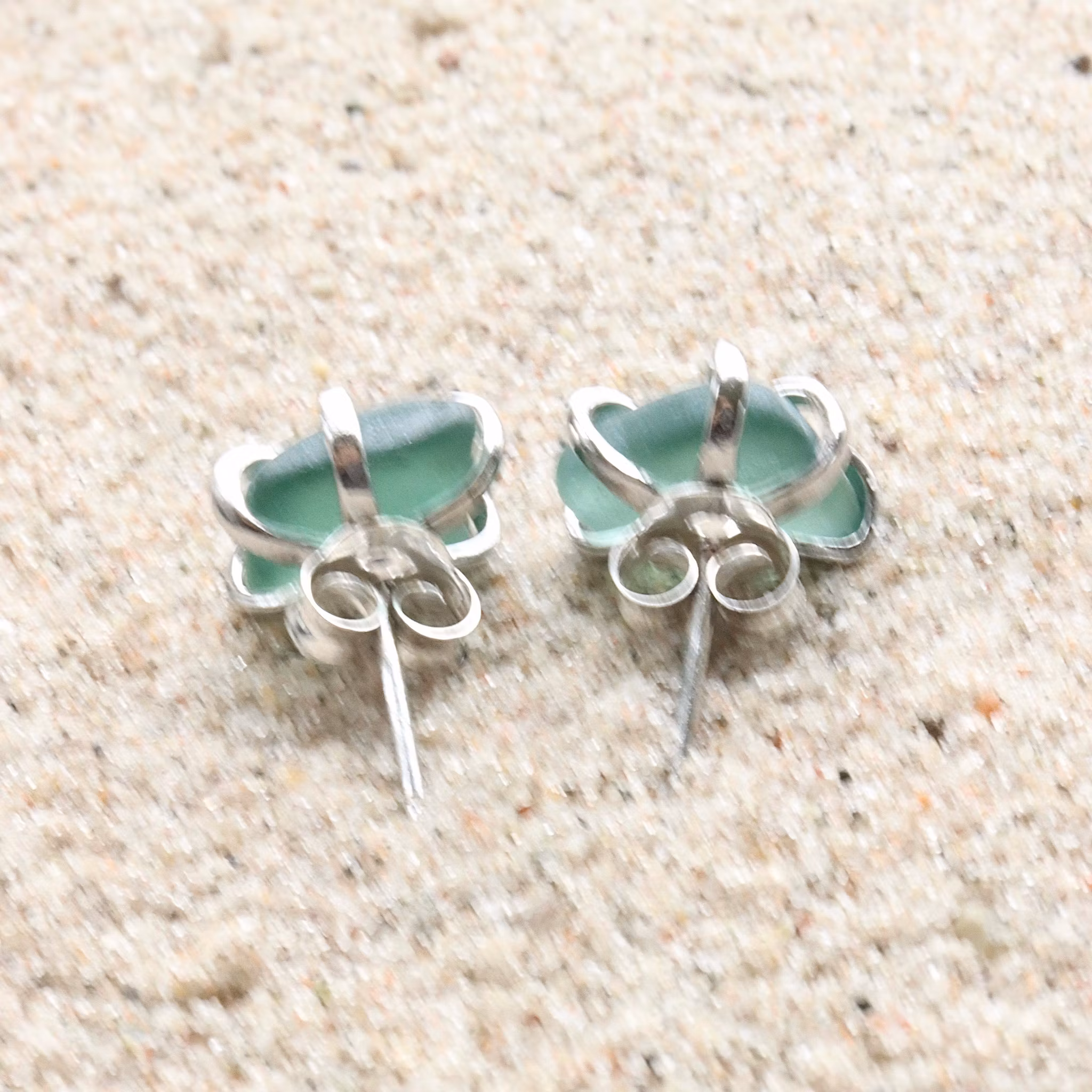 Secret Bay stiftörhängen