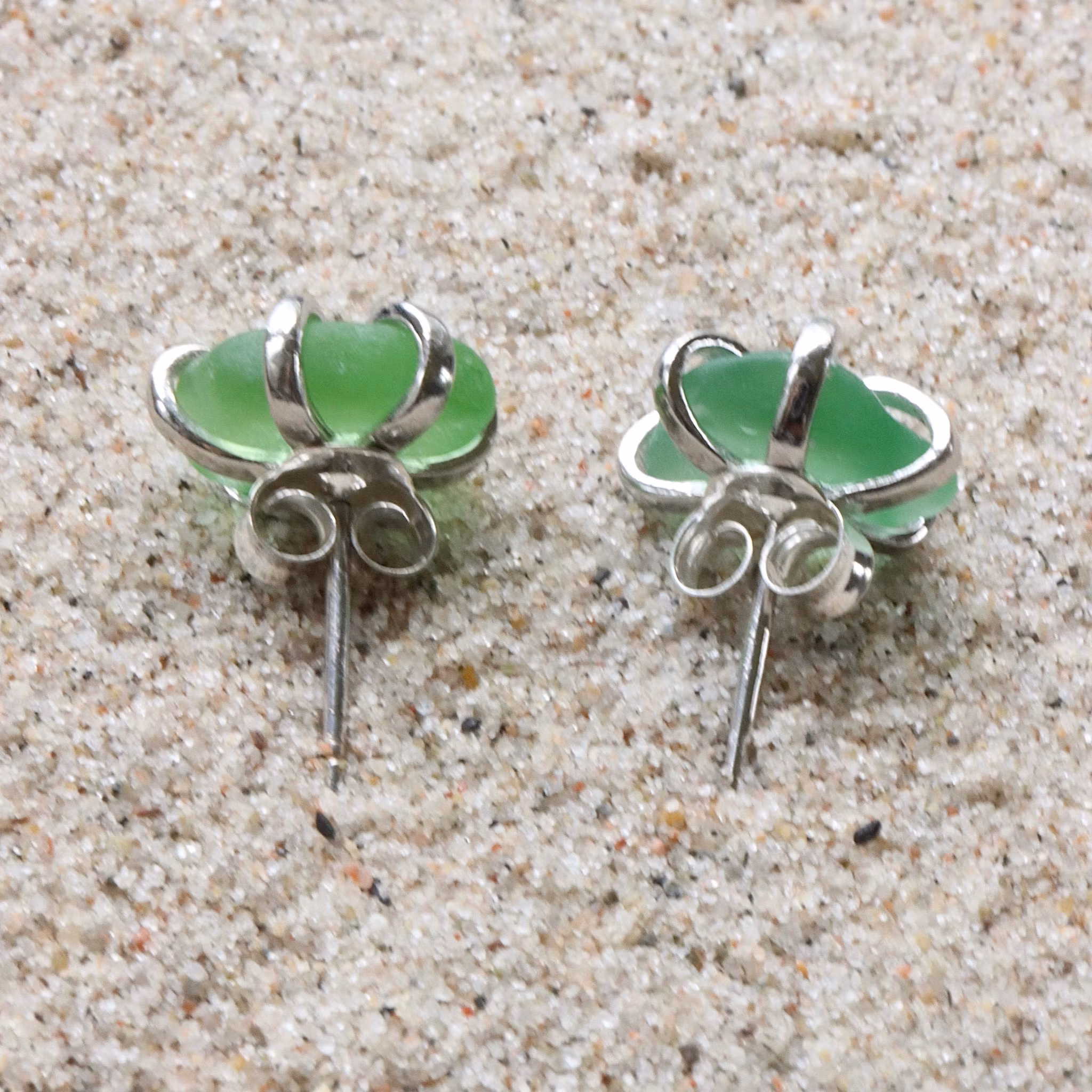 Green Light stiftörhängen