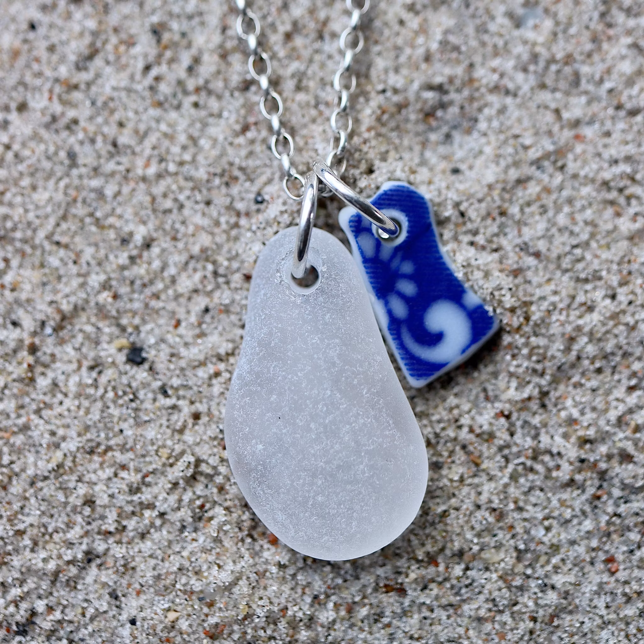 Perfect Match With A Twist halsband