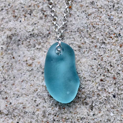 Brightblue Shell halsband