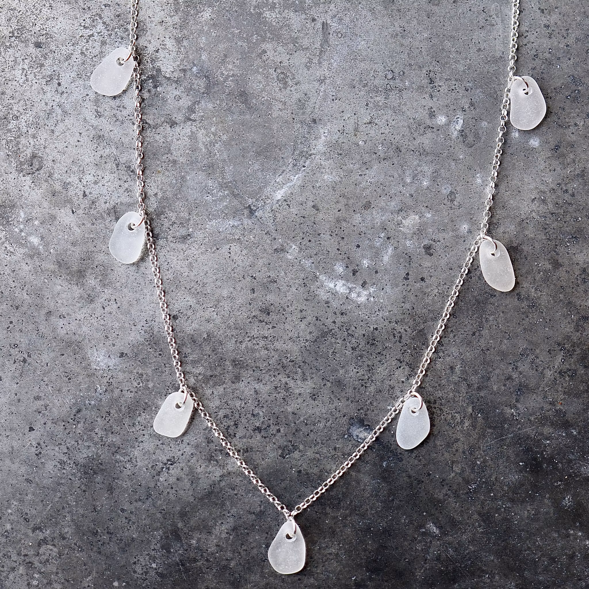 Treasure Hunter´s White Delight halsband