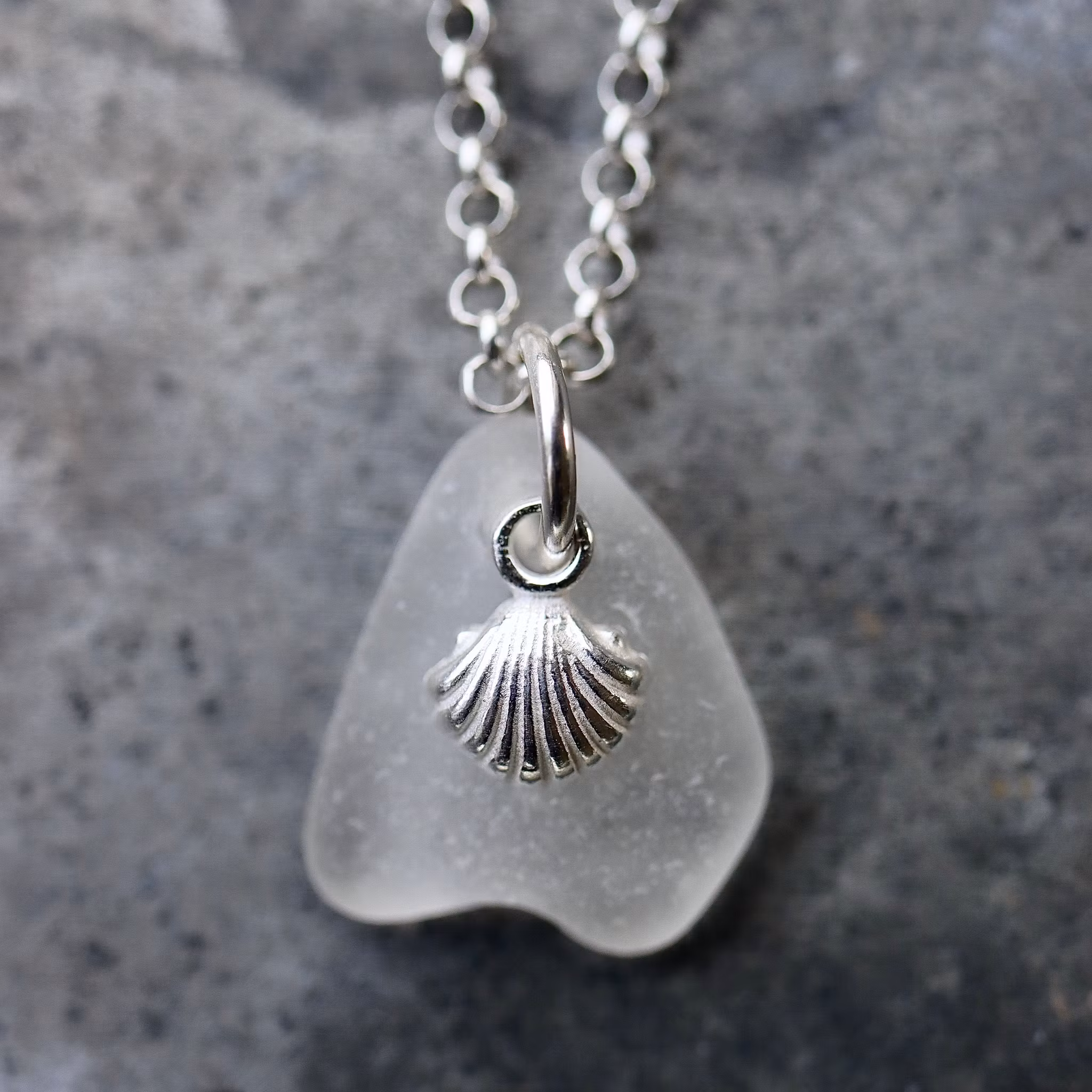 Silver Shell berlockhalsband