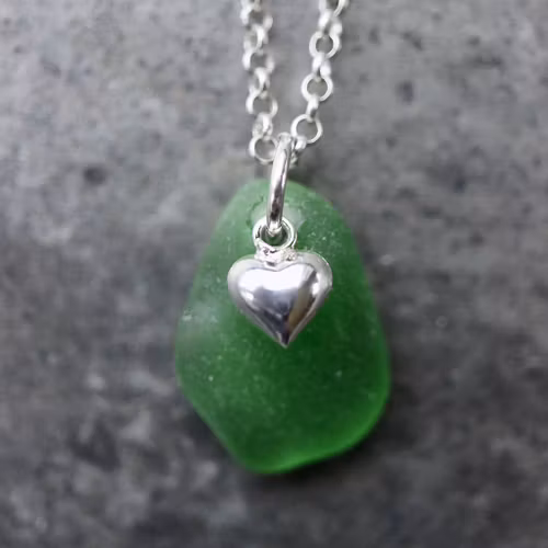 Greenheart berlockhalsband