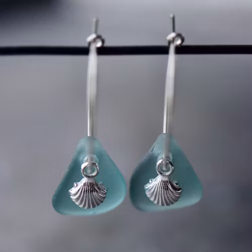 Small Loop Seashells berlockörhängen