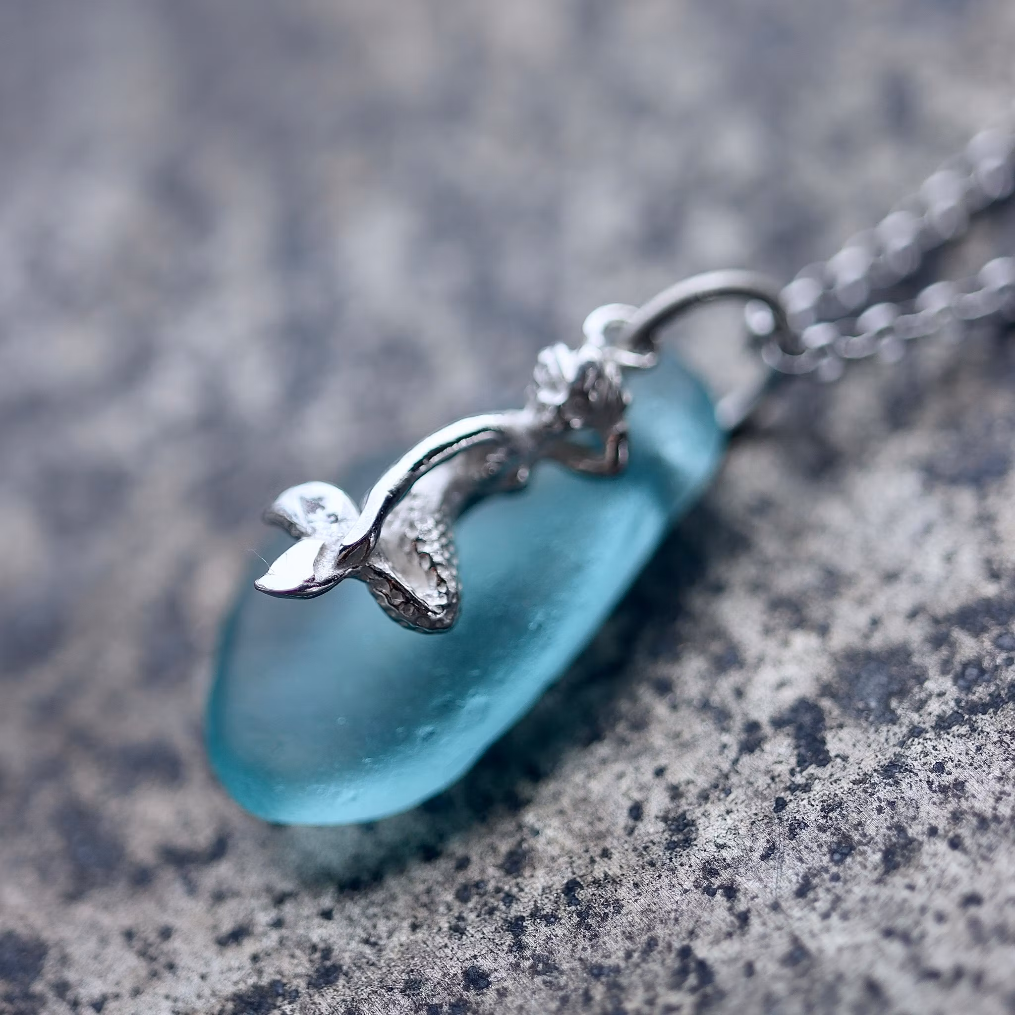 Maid Of The River berlockhalsband