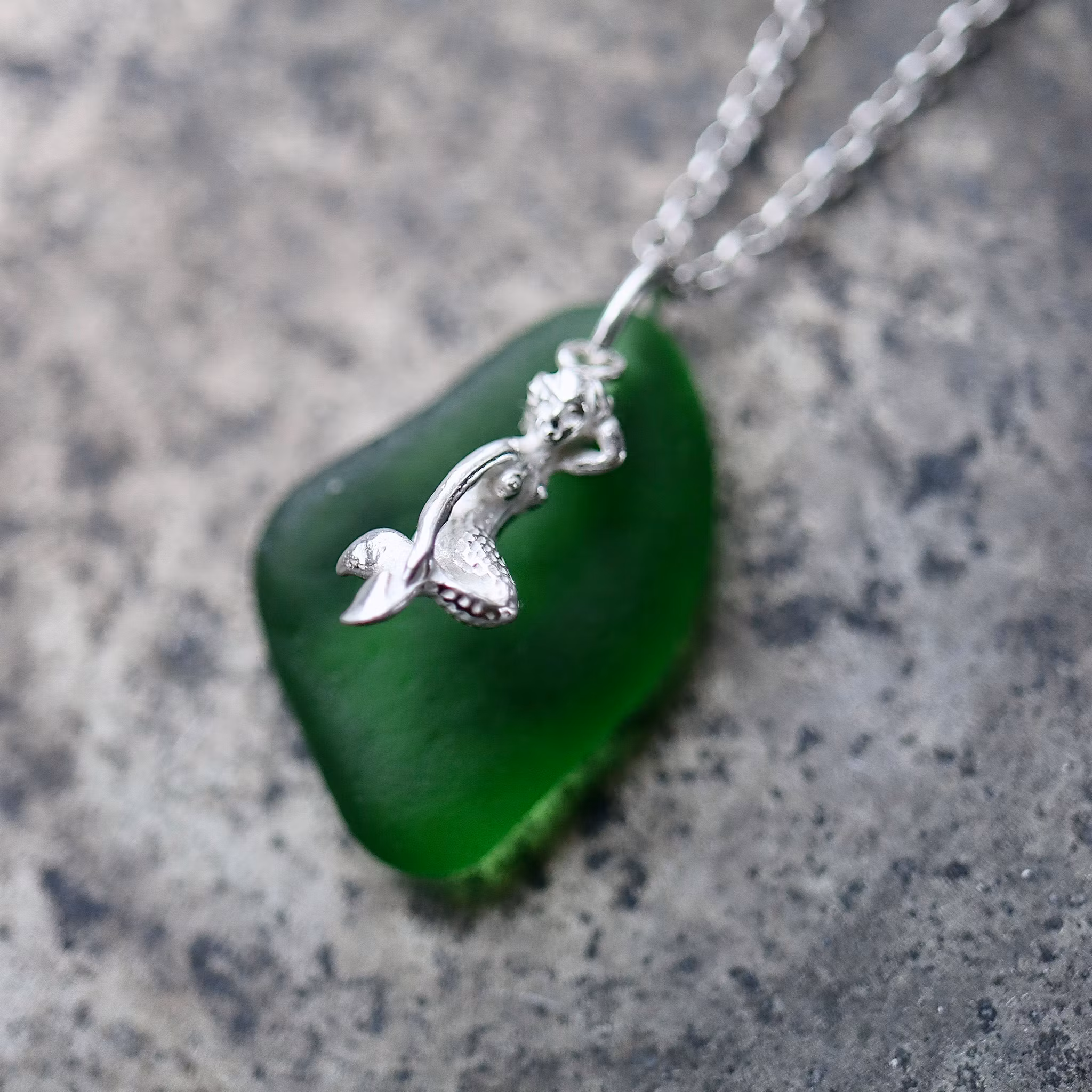 Siren Eyes berlockhalsband