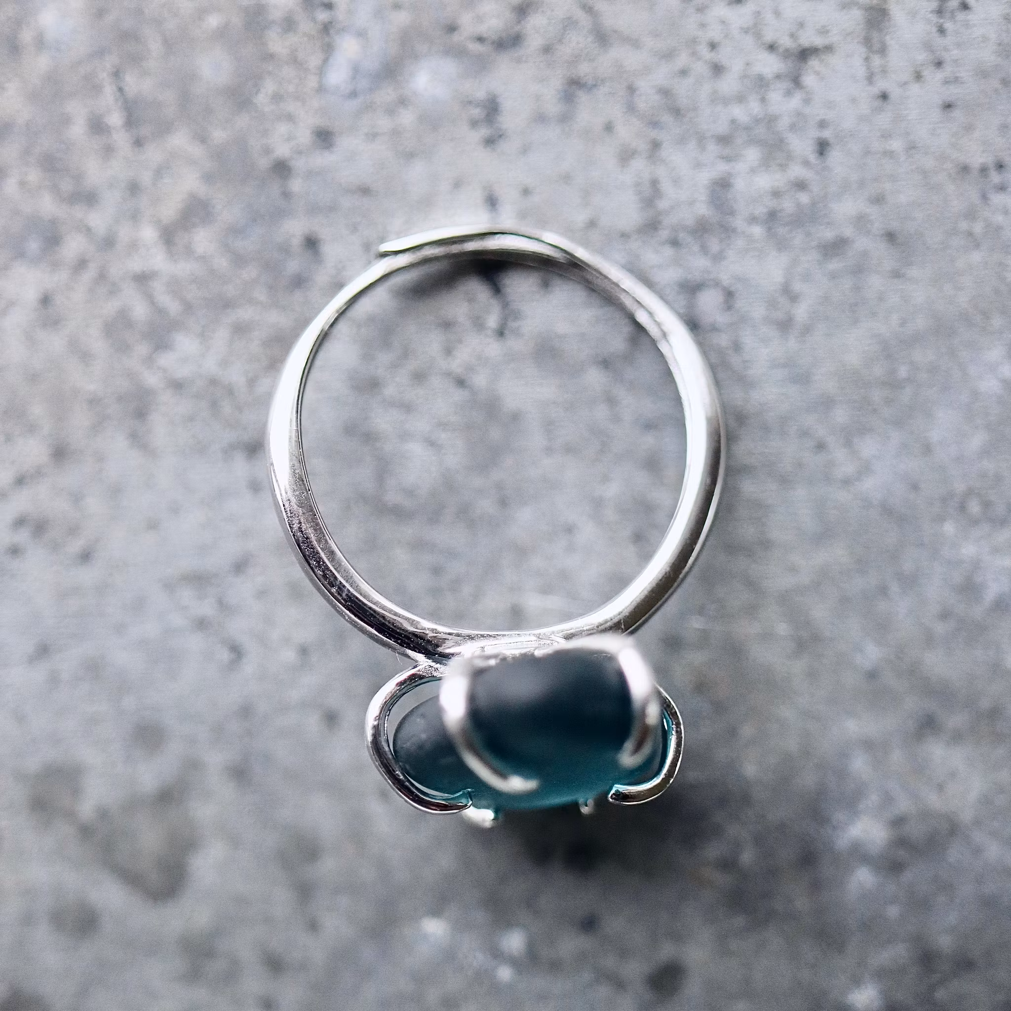 L'heure bleu ring