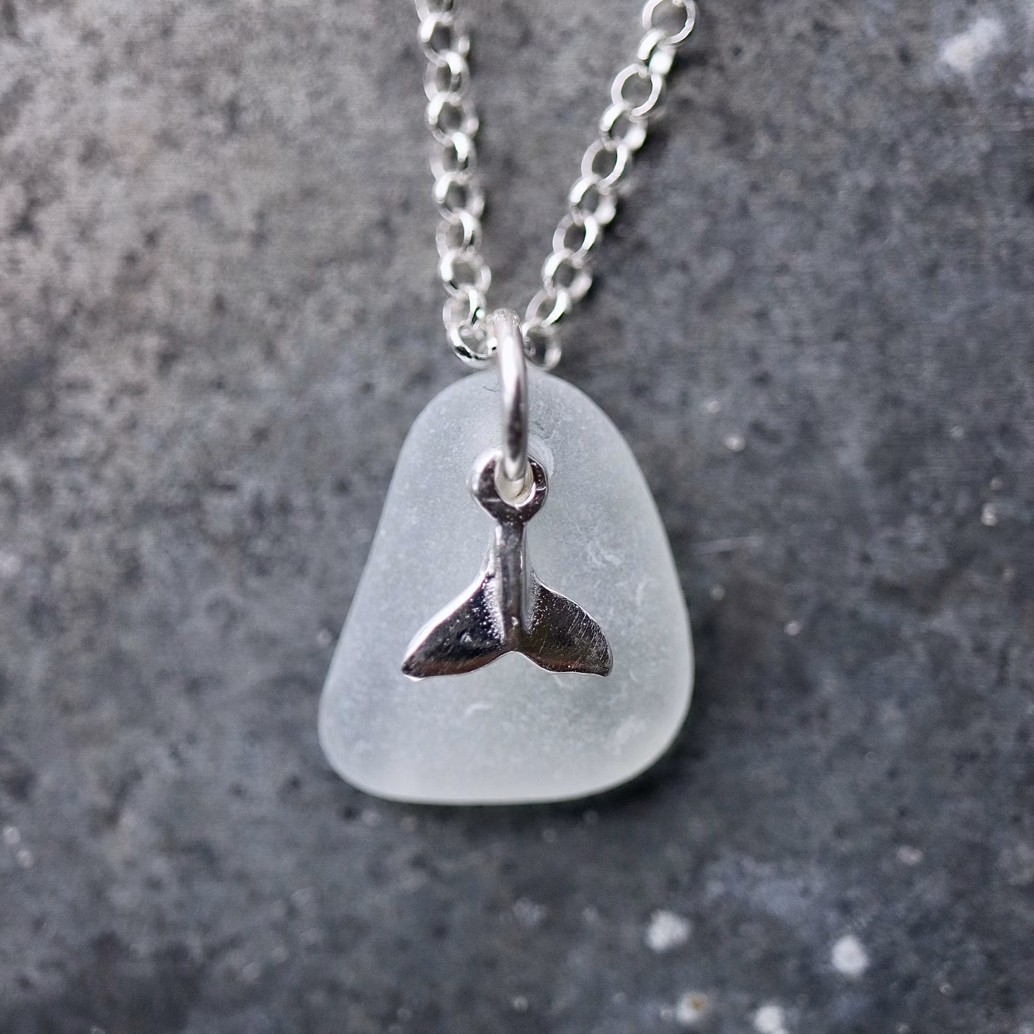 Fishtail berlockhalsband