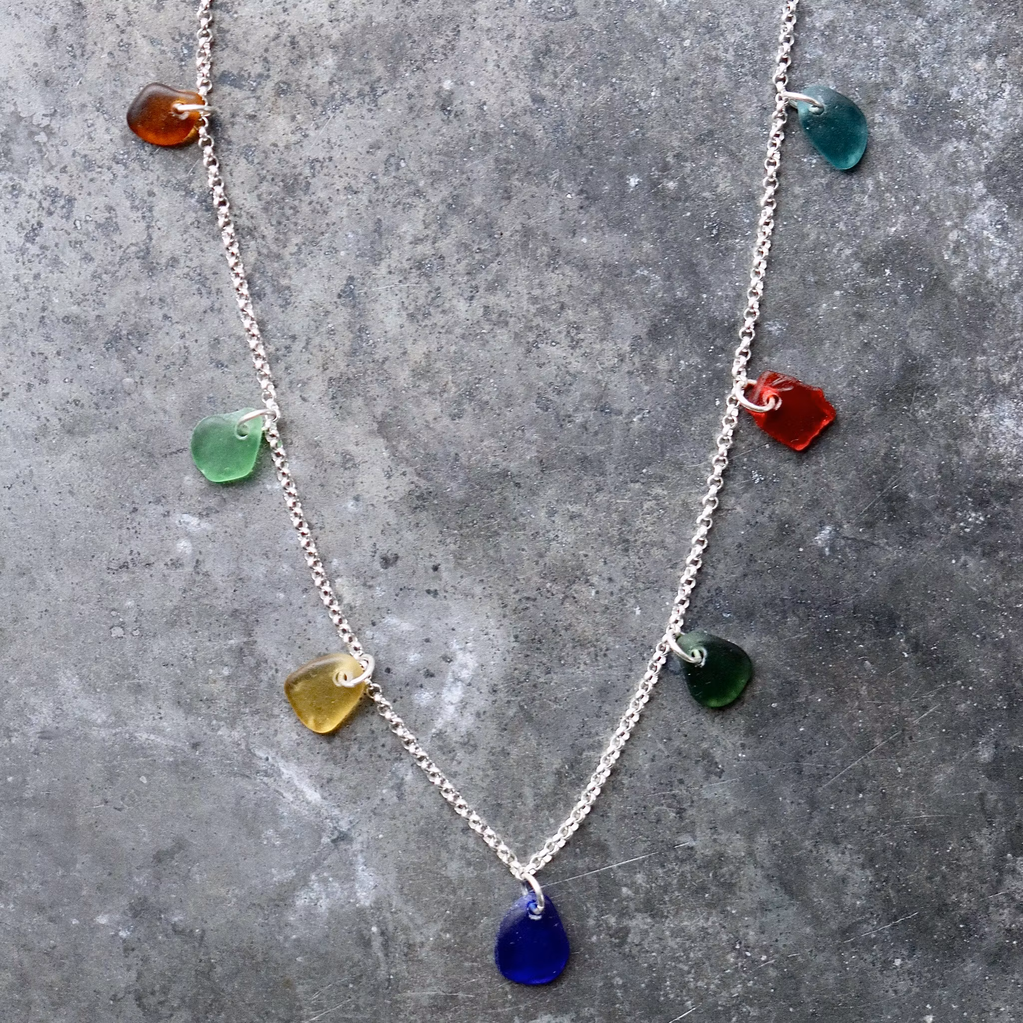 Treasure Hunter´s Magic Rainbow halsband