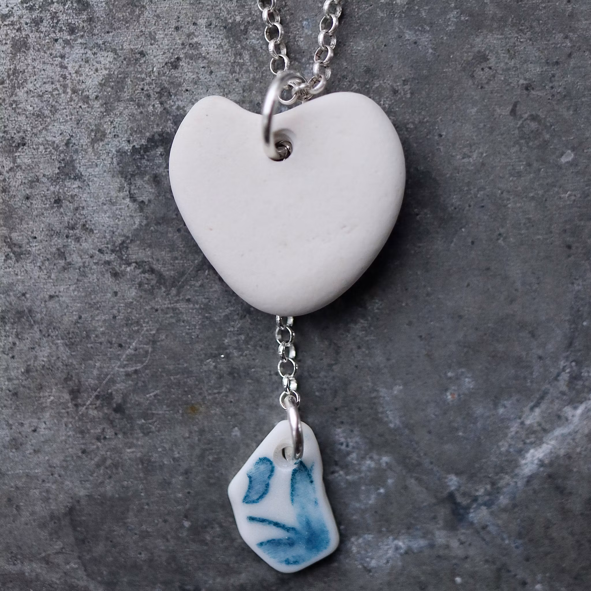 Pendulum Heart halsband