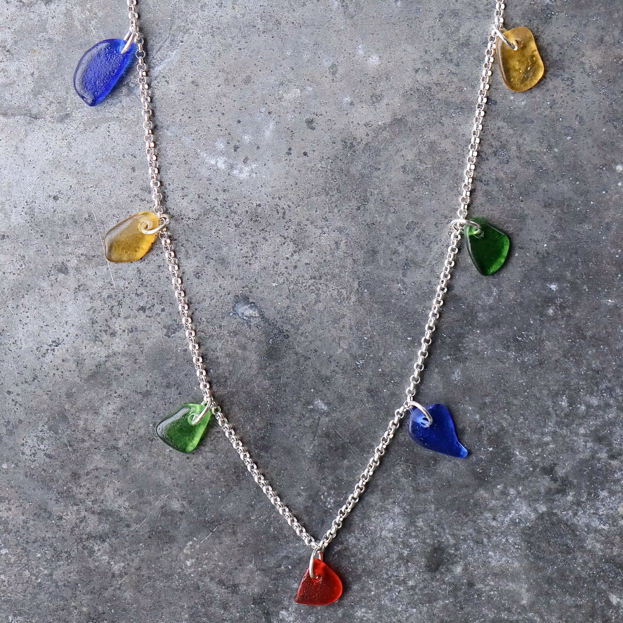 Treasure Hunter´s Colour Me Happy halsband