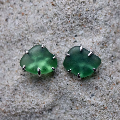 Springgreens stiftörhängen