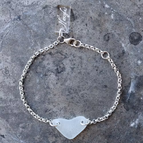 White Heart armband
