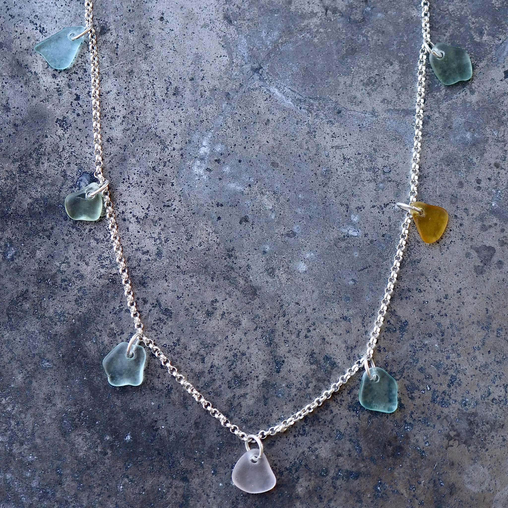 Treasure Hunter´s Spring Pastels halsband