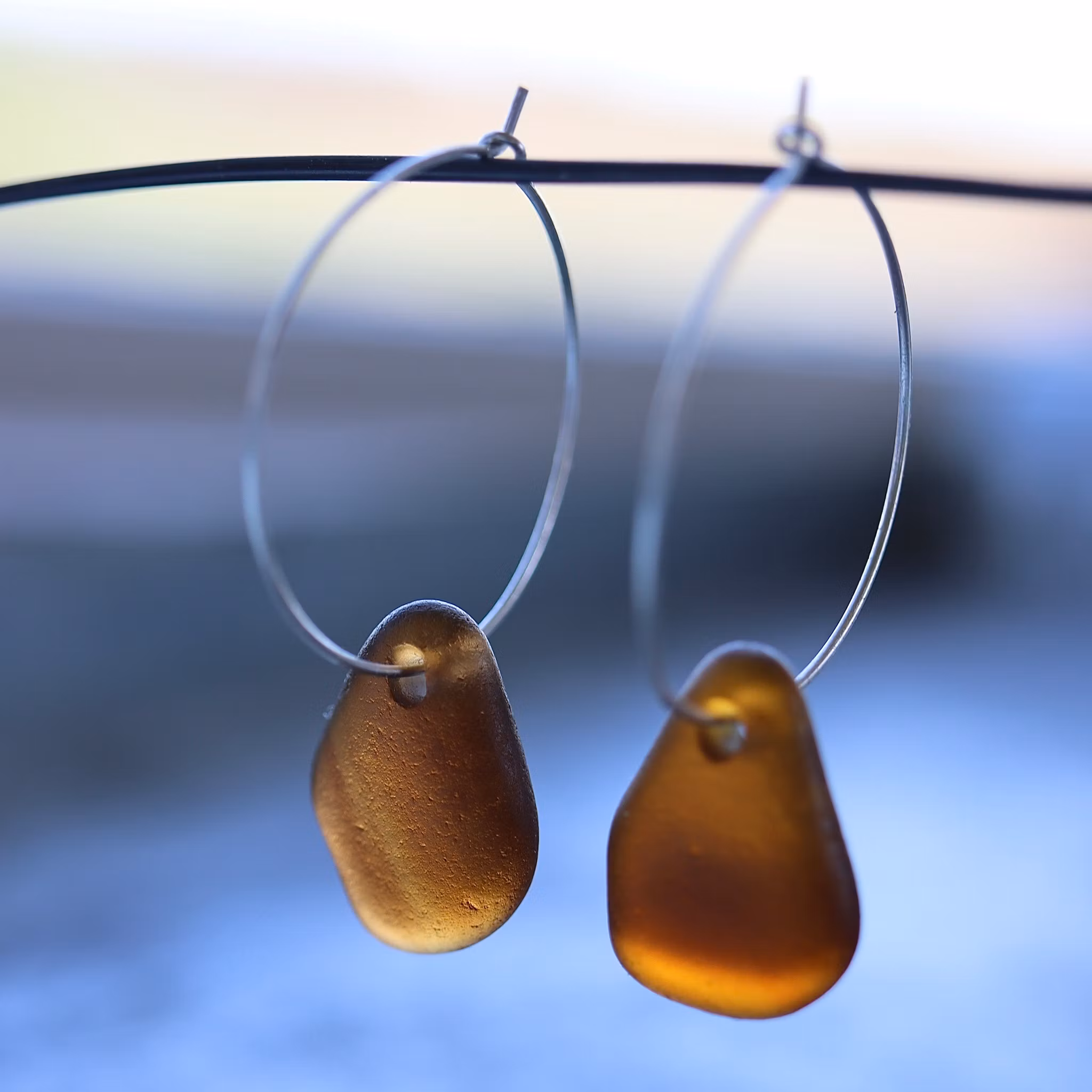 Big Loop Beautyful Brown örhängen