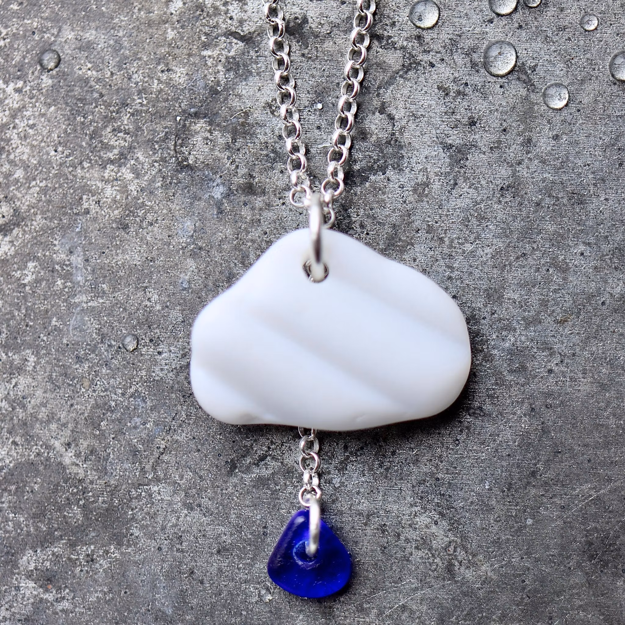 Wavy Raincloud halsband