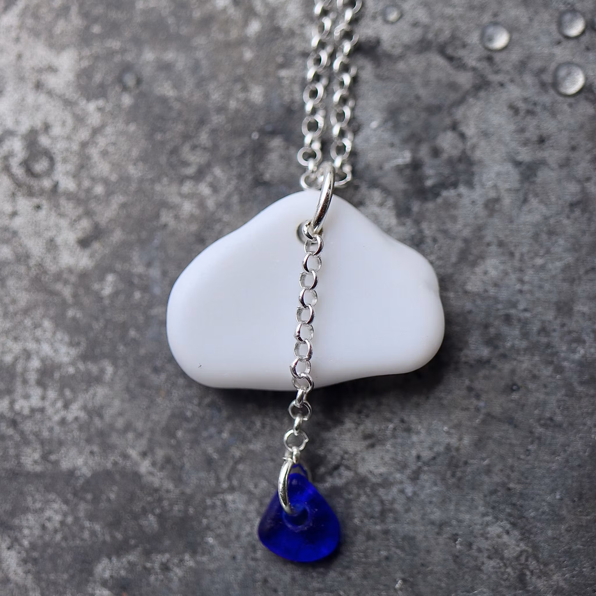 Wavy Raincloud halsband