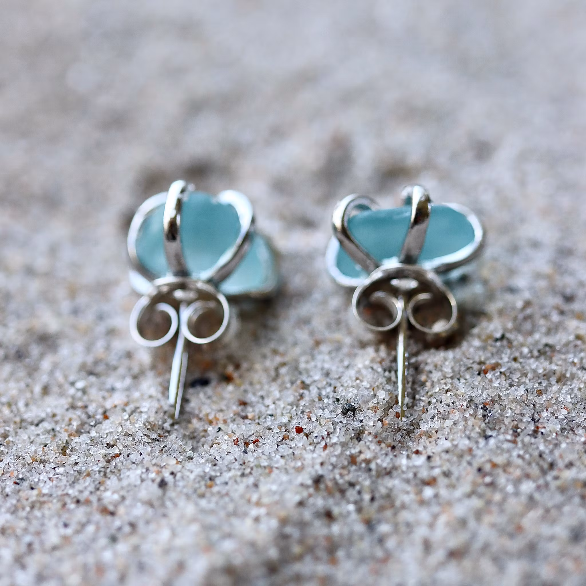 Iceblue stiftörhängen