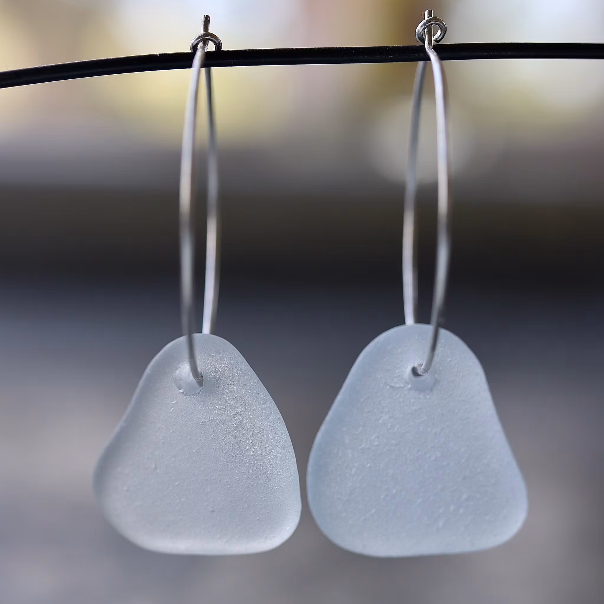 Big Loop White Delight örhängen