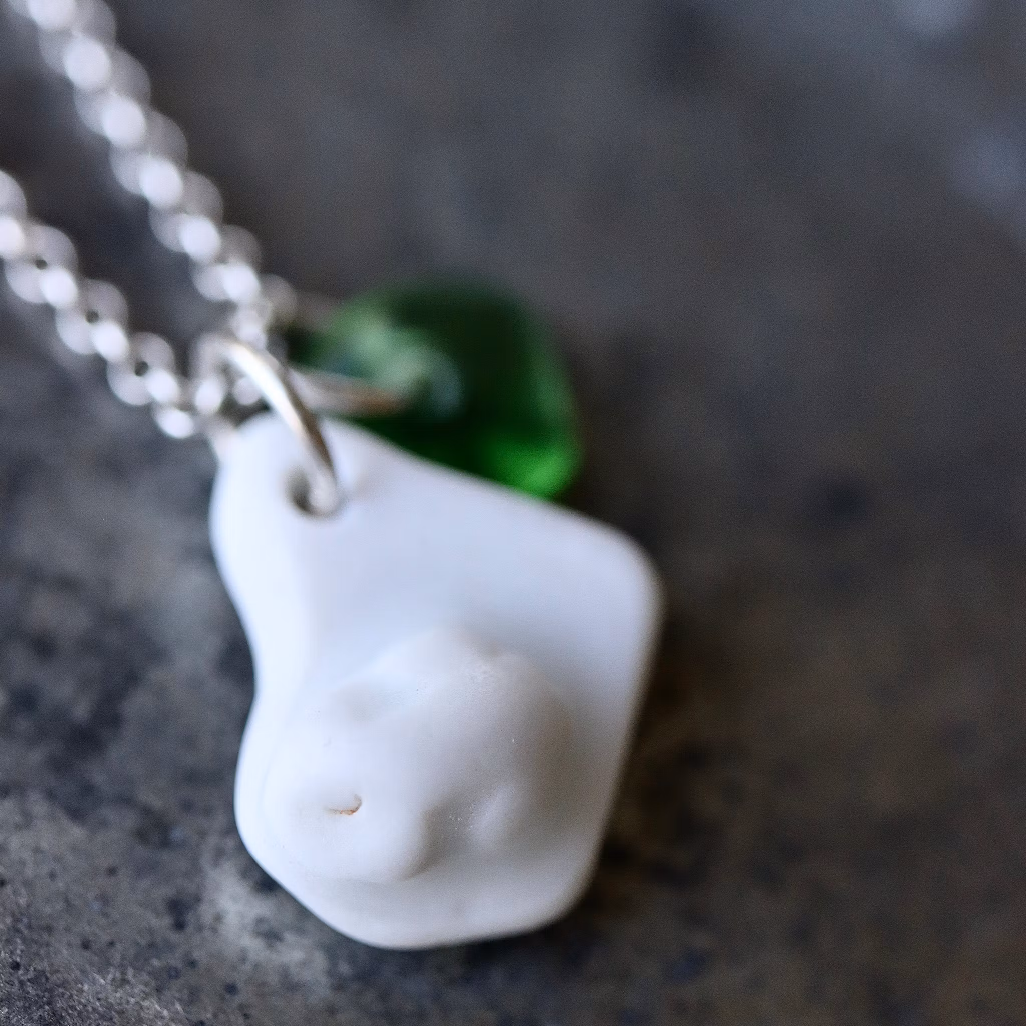 Perfect Match Frog On A Leaf halsband