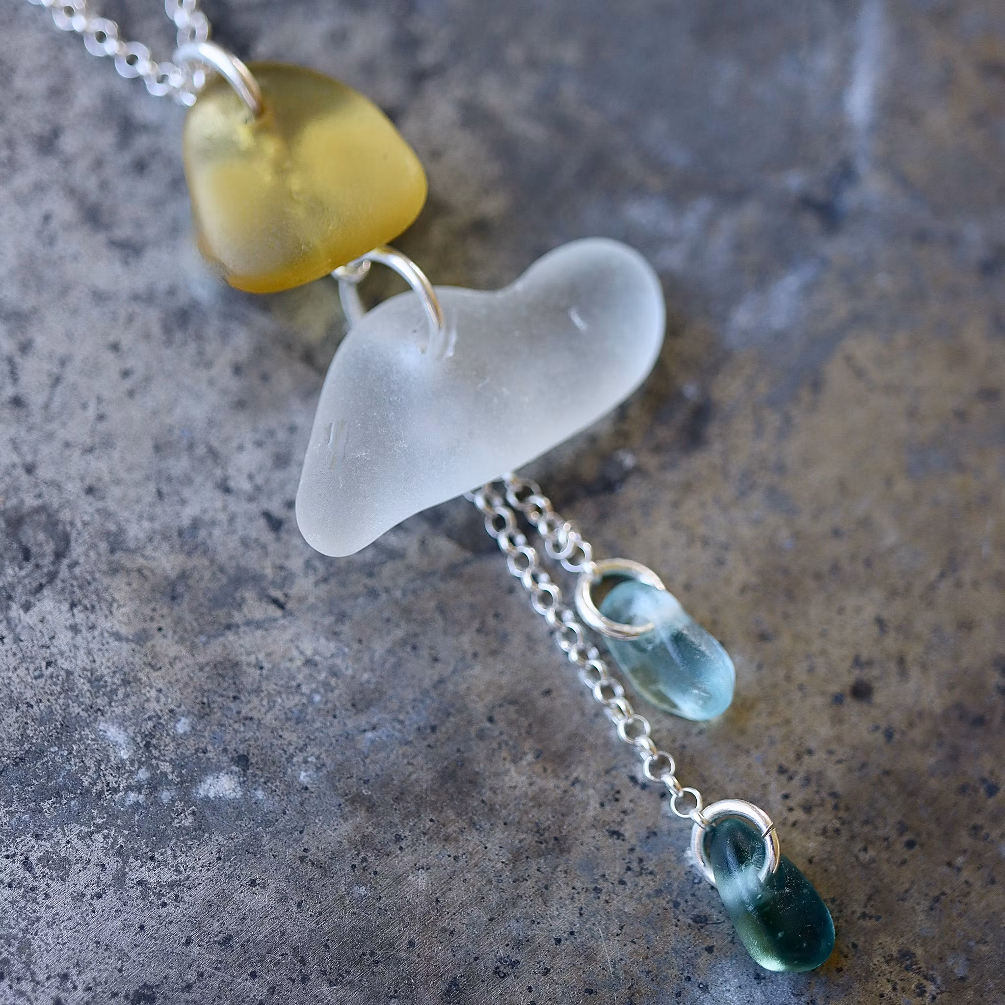 After Rain Comes The Sun halsband