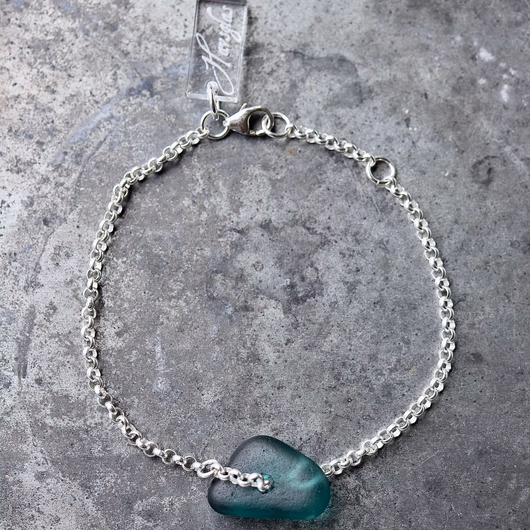 Bravely Blue armband