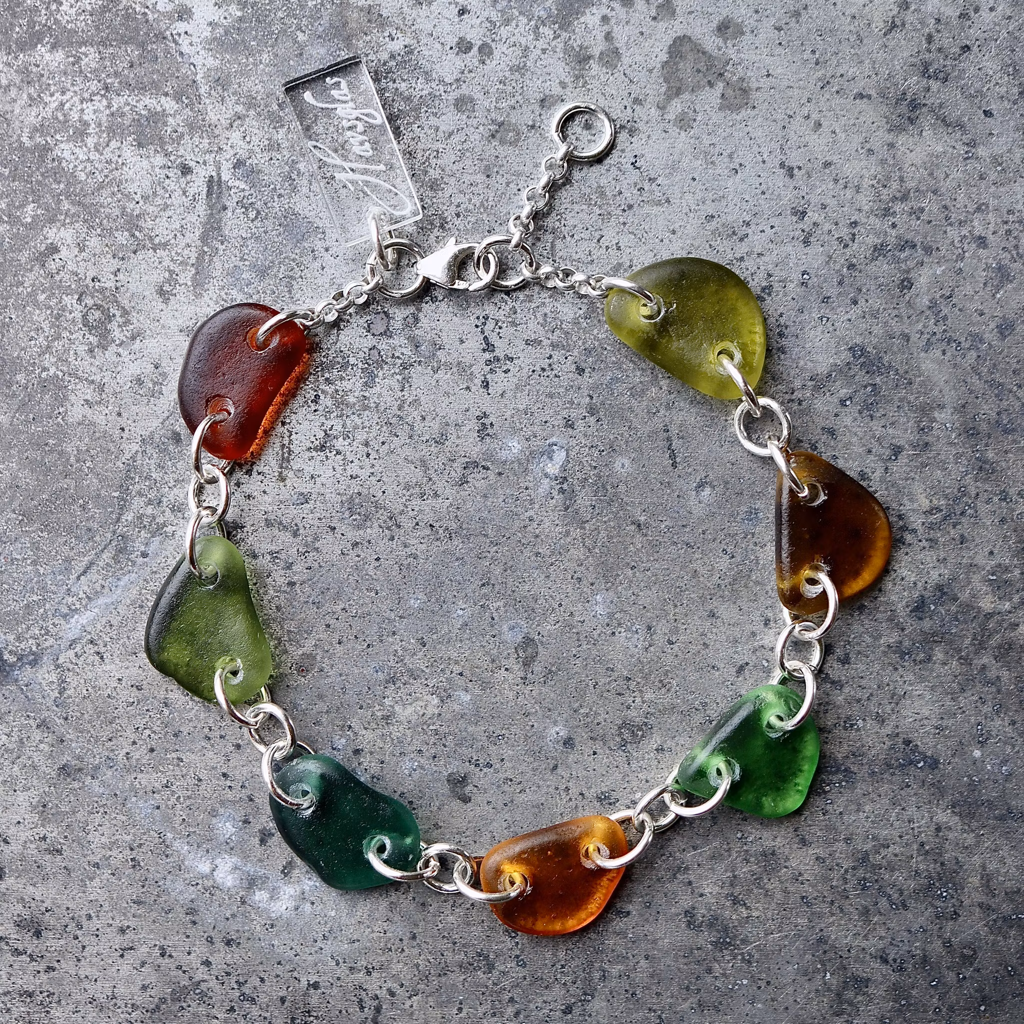Seven Autumn Leaves armband
