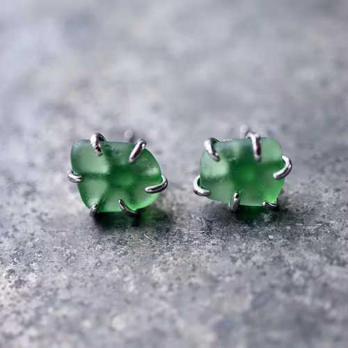 Wonder Green stiftörhängen