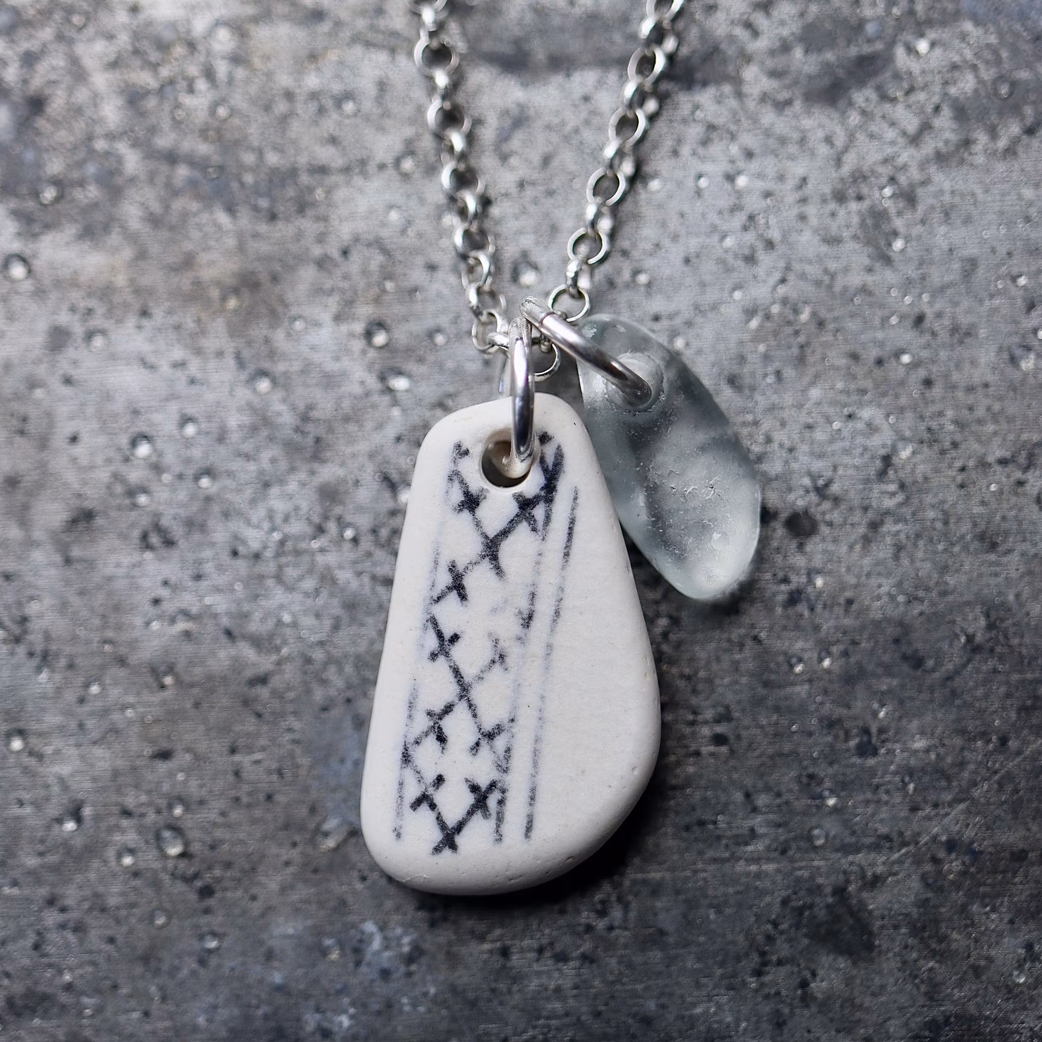 Perfect Match My Religion halsband