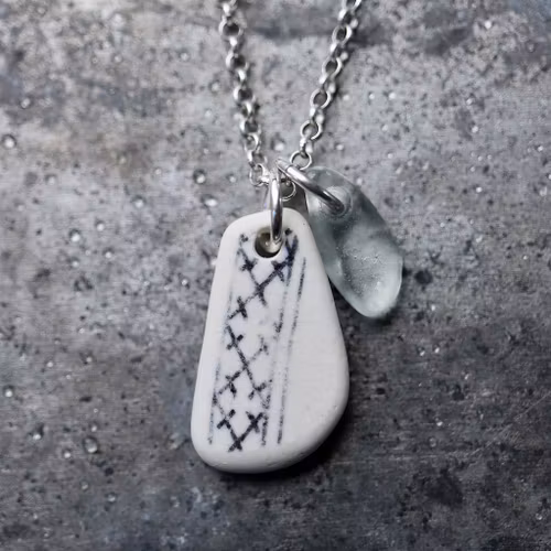 Perfect Match My Religion halsband