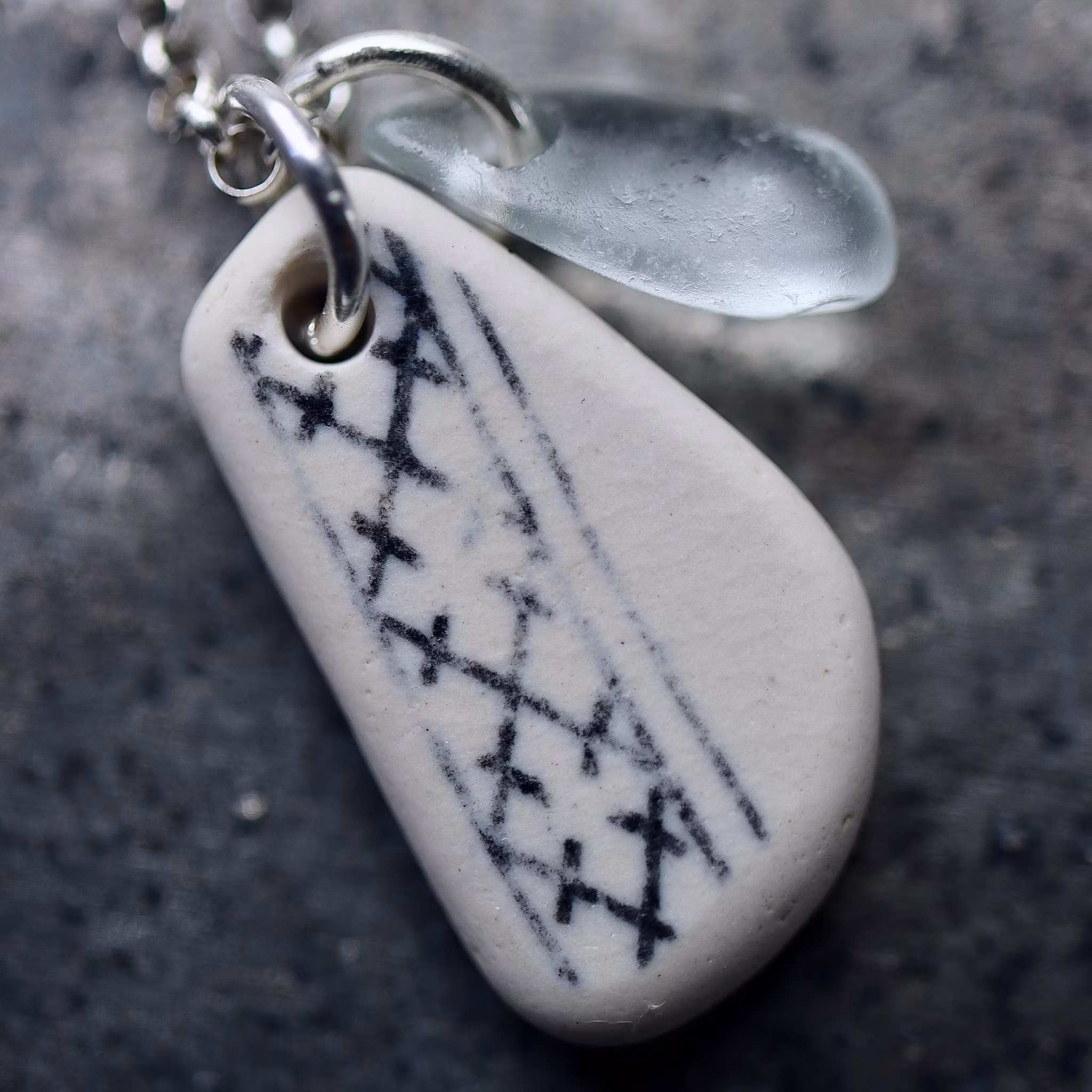 Perfect Match My Religion halsband