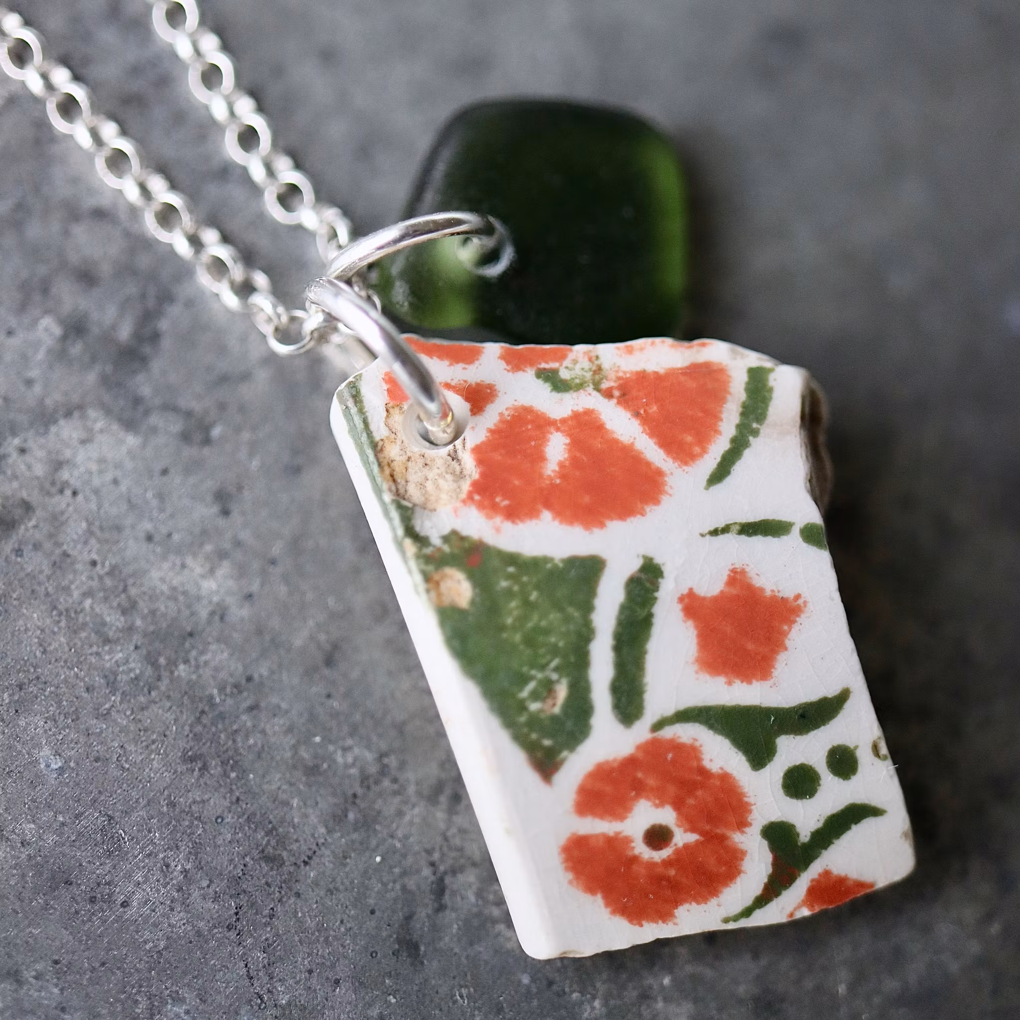 Perfect Match Christmas Carol halsband