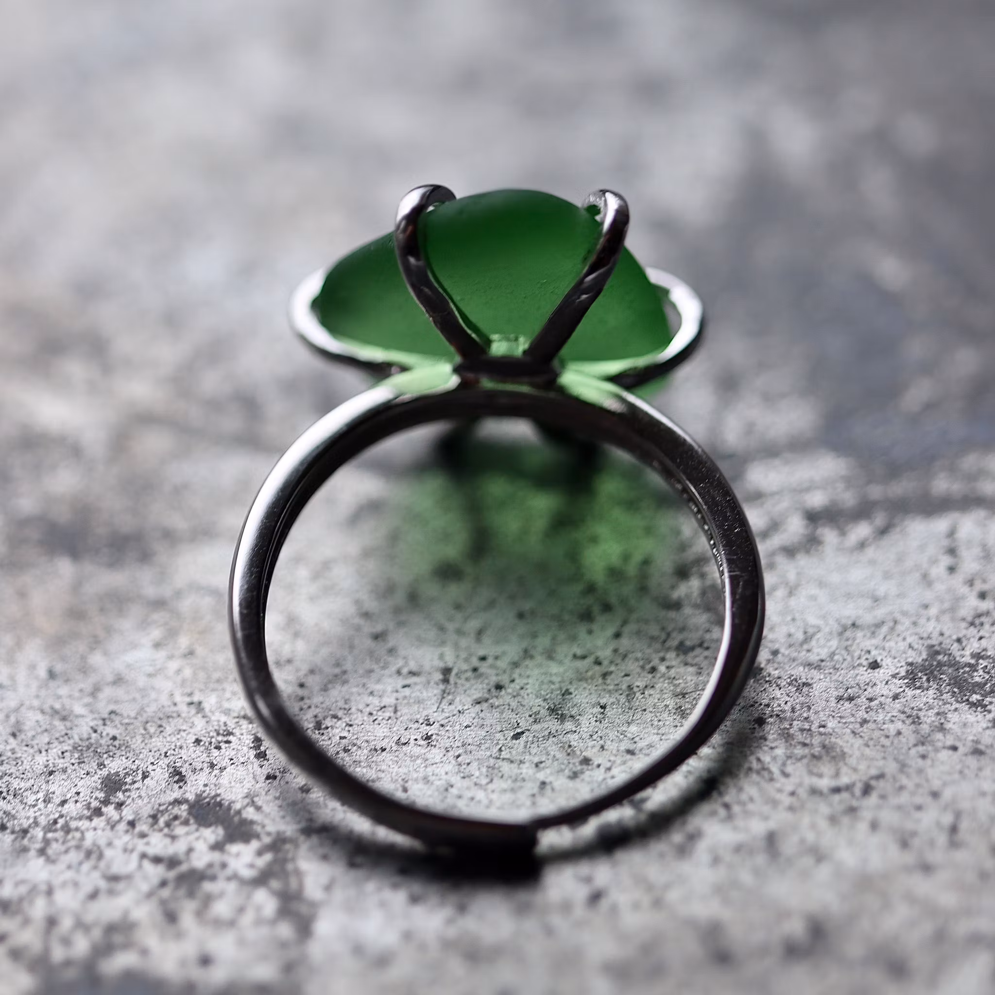 Evergreen ring