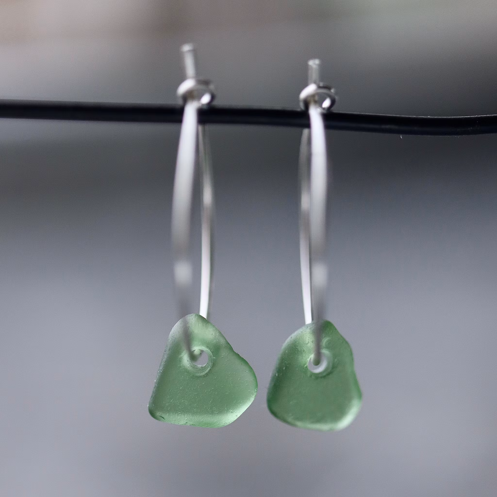 Small Loop Minigreen örhängen