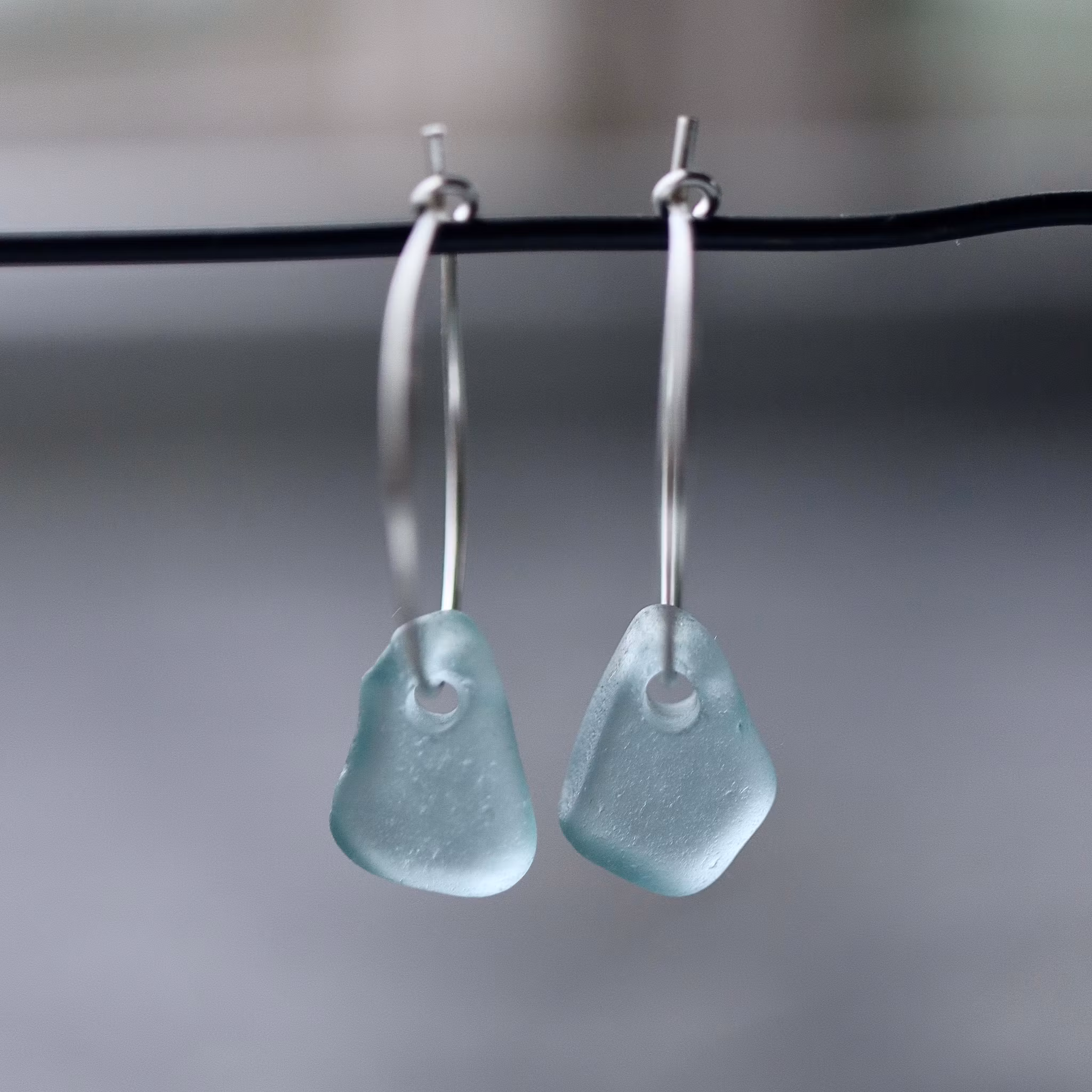 Small Loop Lightblue Love örhängen