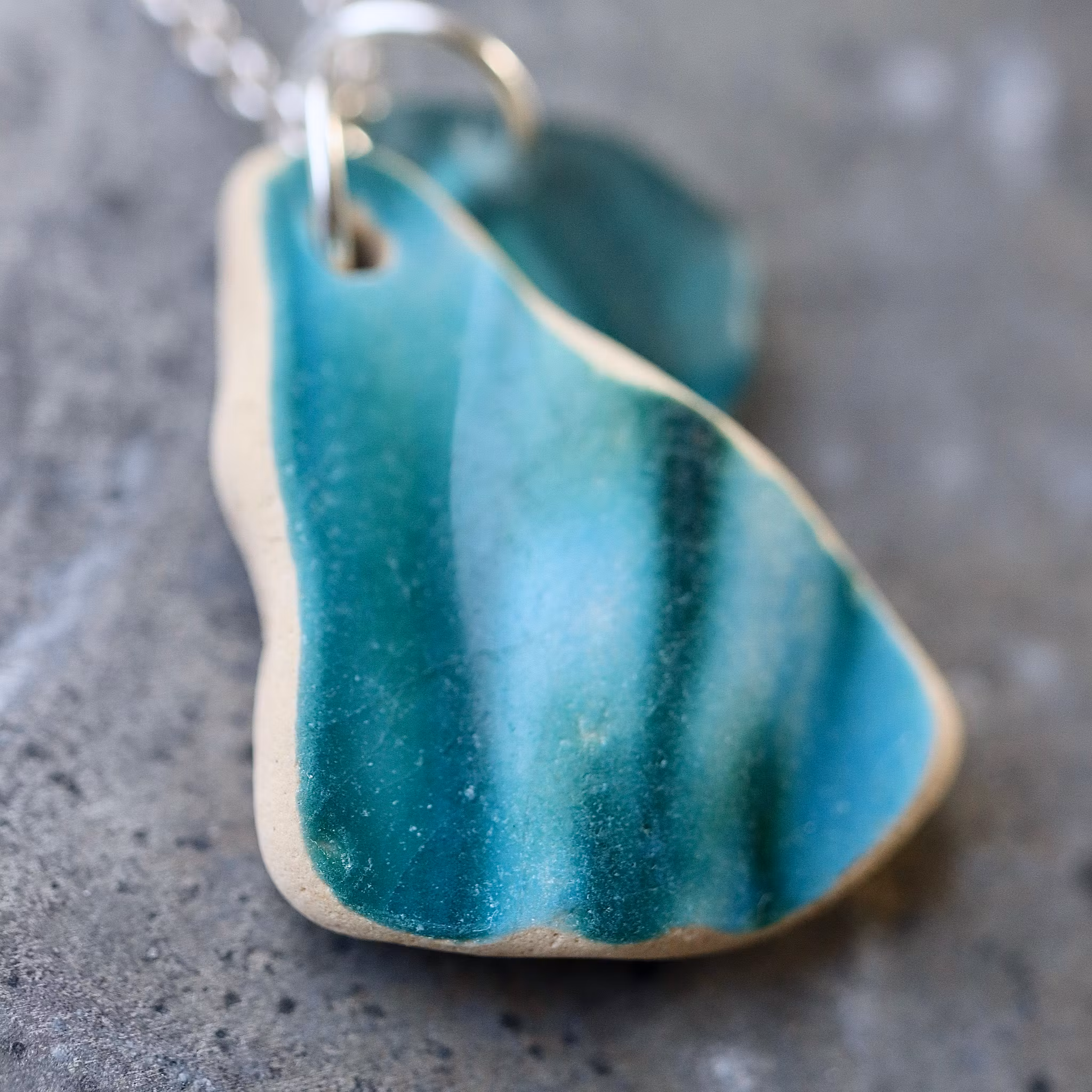 Perfect Match Ocean Shades halsband