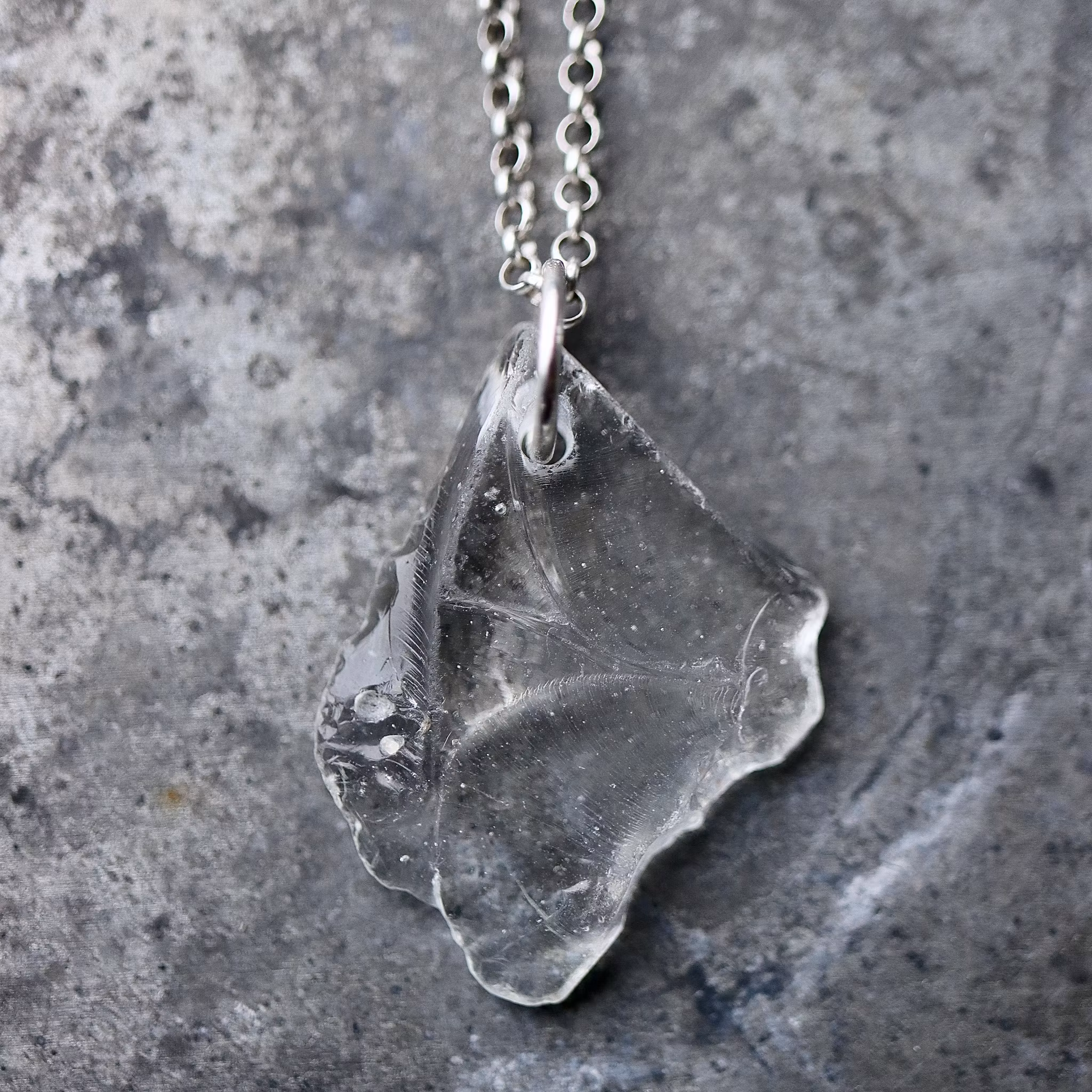 The Sea Made Me halsband