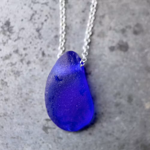 Dropping Blue halsband