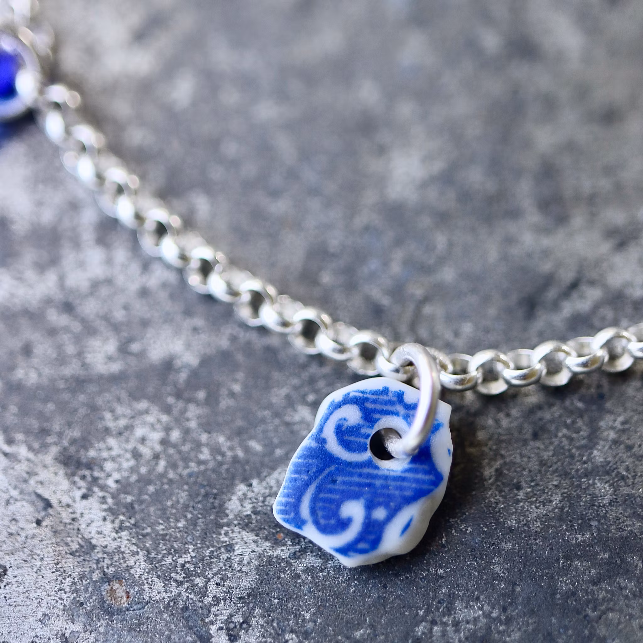 Treasure Hunter´s Blue And White armband