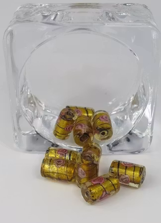 Glaspärlor avlånga Guld/svart
