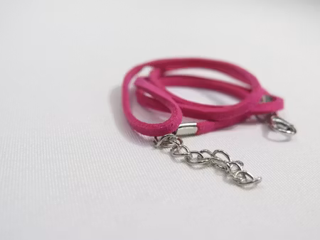 Mocca halsband med hummer lås, cerise