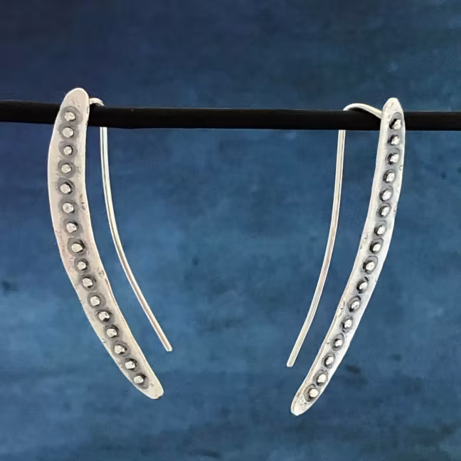 Bridget - Snygga lätt oxiderade örhängen