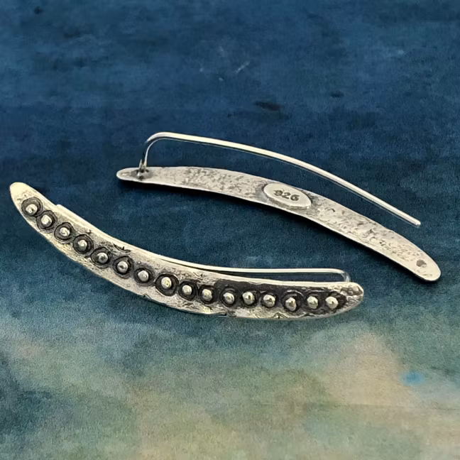 Bridget - Snygga lätt oxiderade örhängen