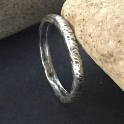 Lowa - Silverring i ruff design