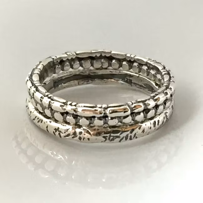 Lowa - Silverring i ruff design