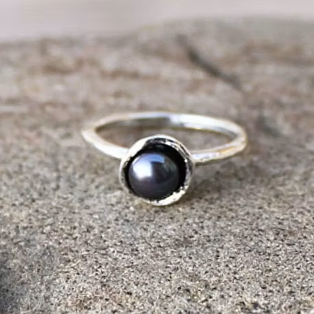 Asti - Silverring med peacockpärla